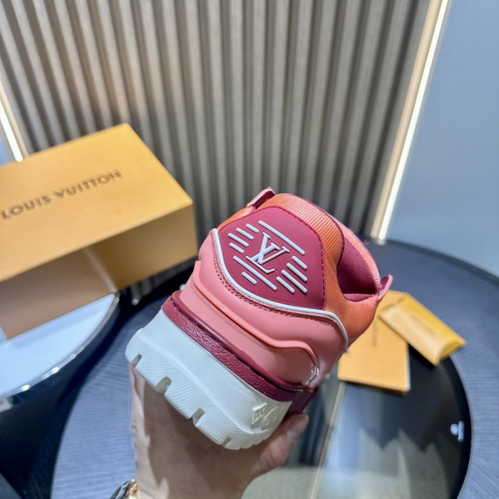 L1VV TRAINER