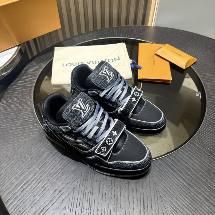 L1VV TRAINER