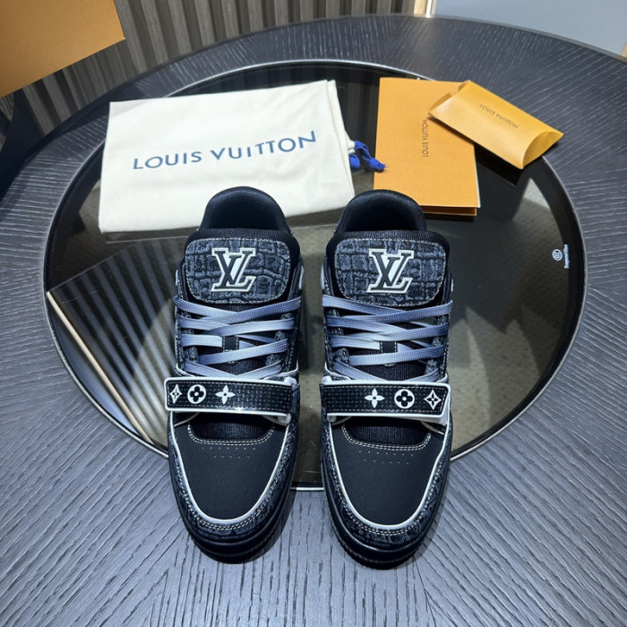 L1VV TRAINER