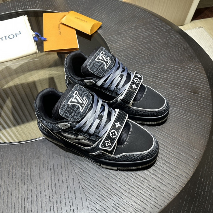 L1VV TRAINER