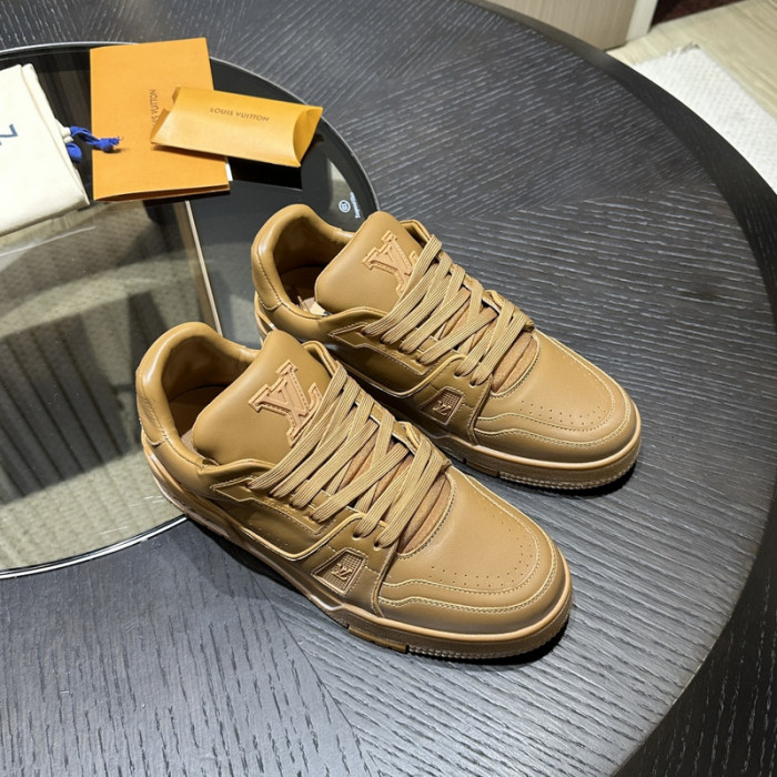 L1VV TRAINER