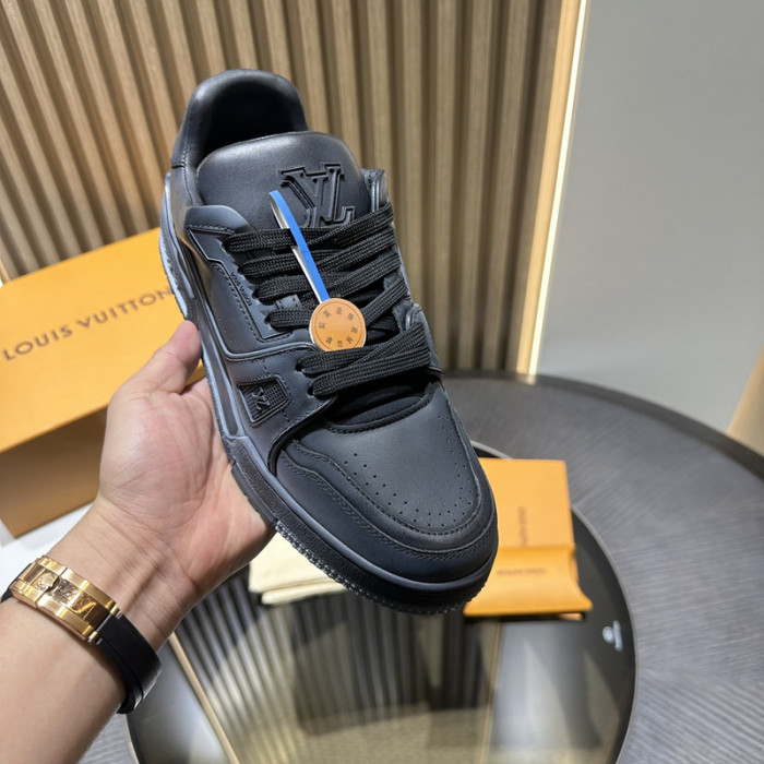 L1VV TRAINER
