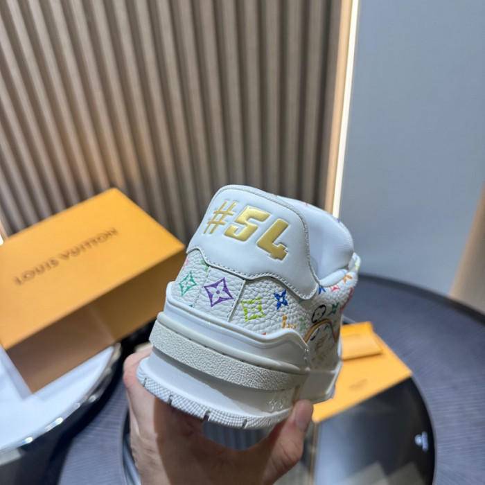 L1VV TRAINER