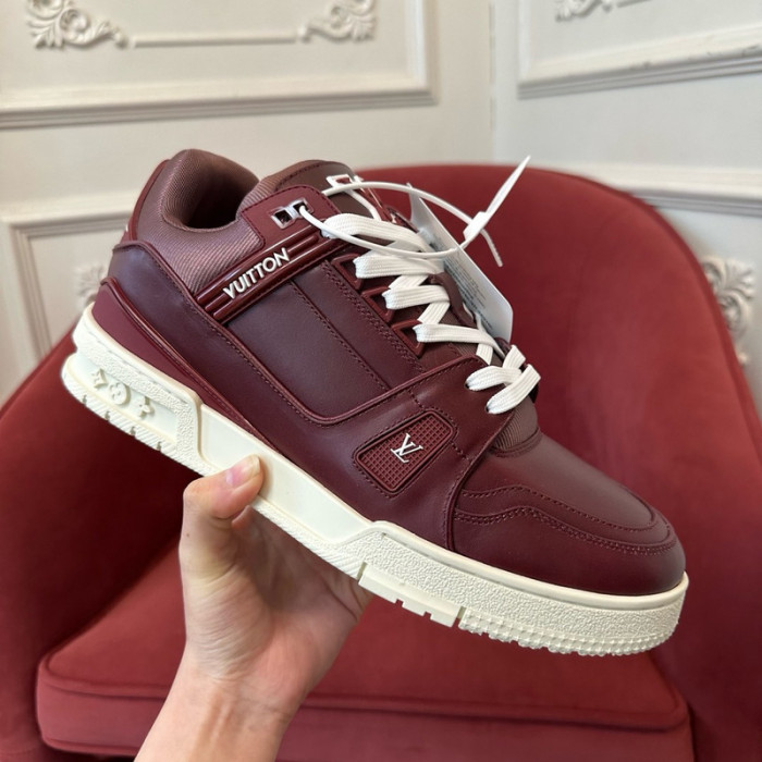 L1VV TRAINER