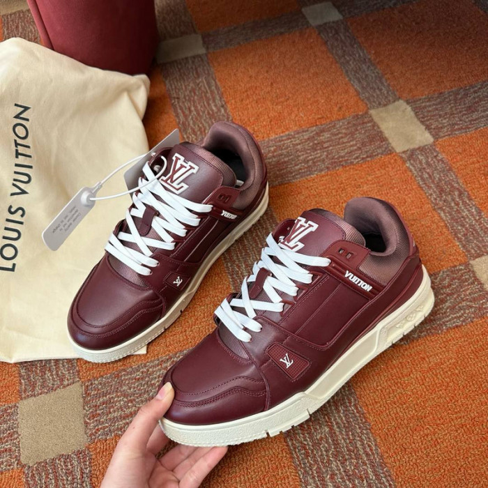 L1VV TRAINER