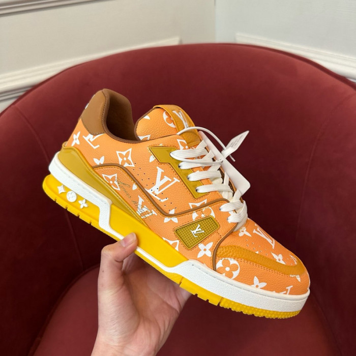 L1VV TRAINER