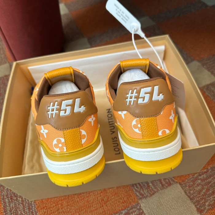 L1VV TRAINER