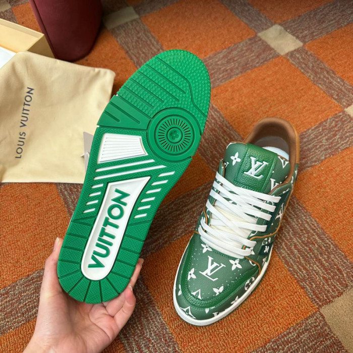 L1VV TRAINER