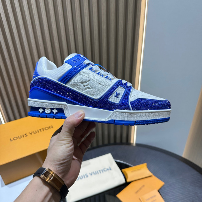 L1VV TRAINER