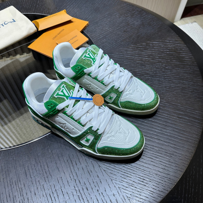 L1VV TRAINER