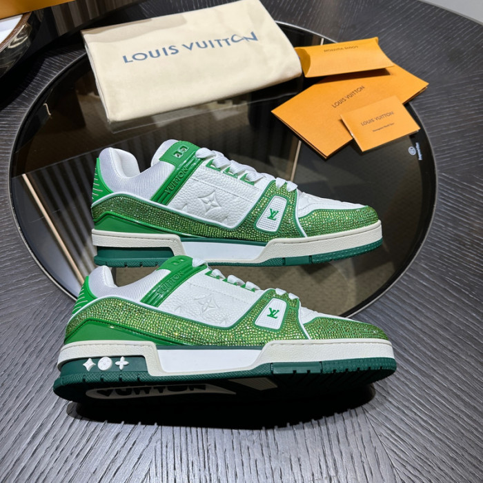 L1VV TRAINER