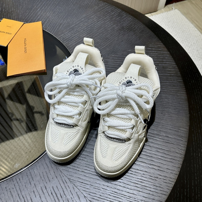 L1VV TRAINER