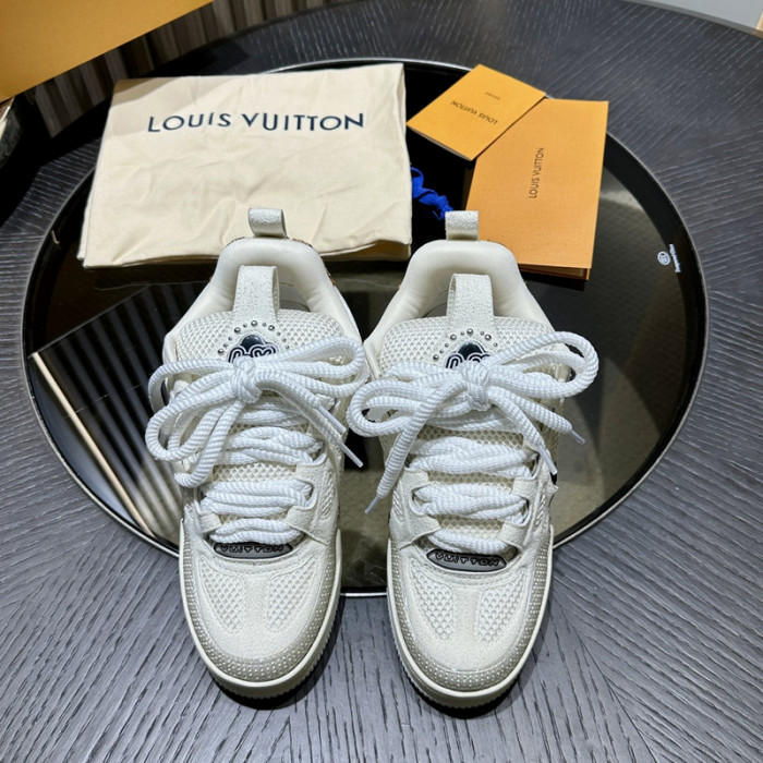 L1VV TRAINER