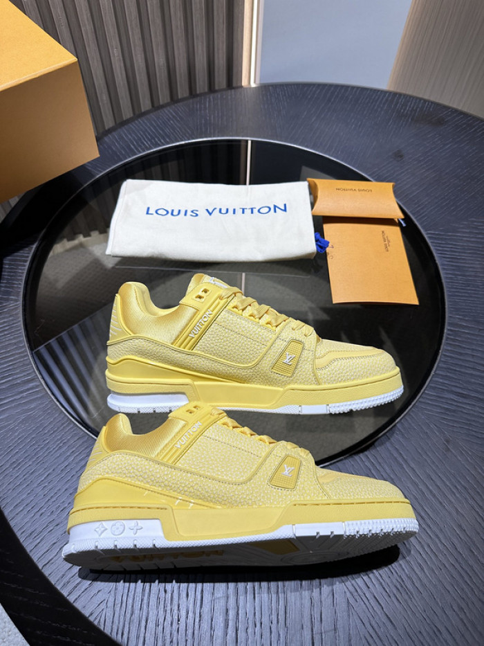L1VV TRAINER