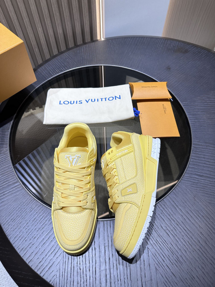 L1VV TRAINER