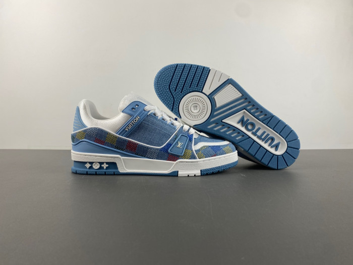 L1VV TRAINER