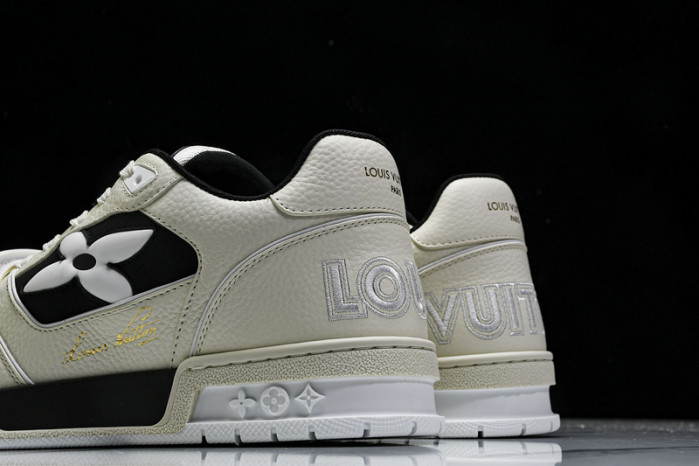 L1VV TRAINER