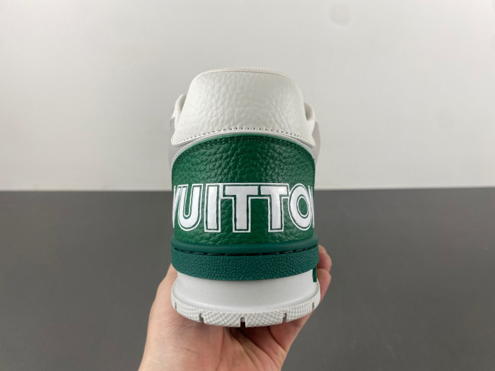 L1VV TRAINER