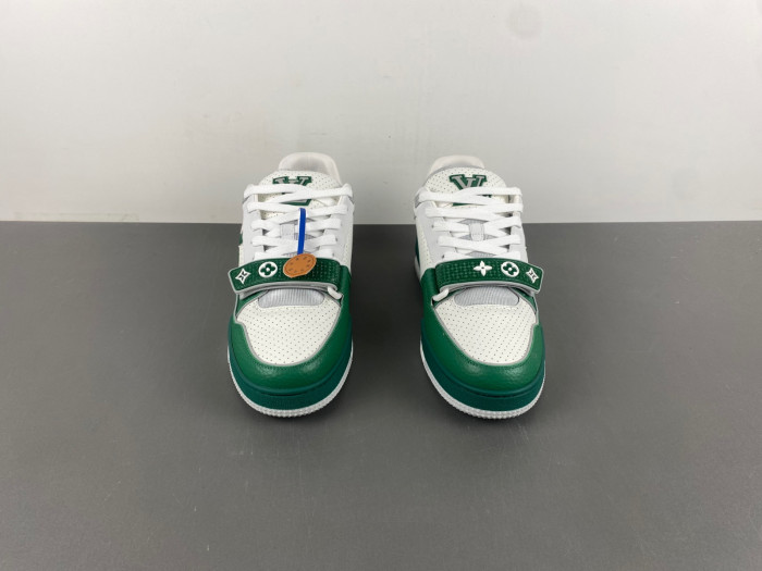 L1VV TRAINER