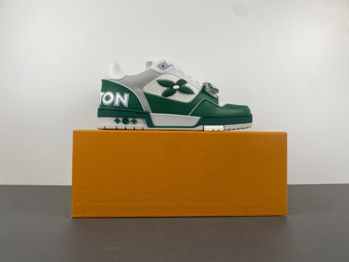 L1VV TRAINER