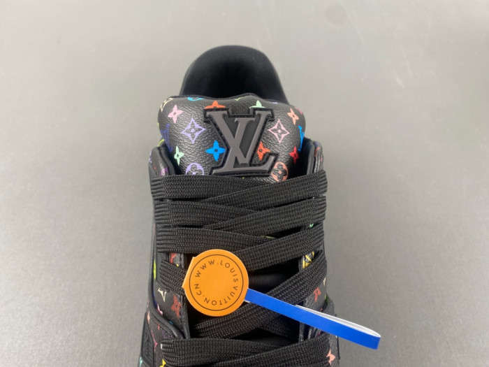 L1VV TRAINER