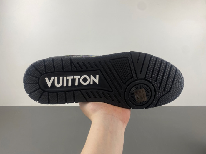 L1VV TRAINER