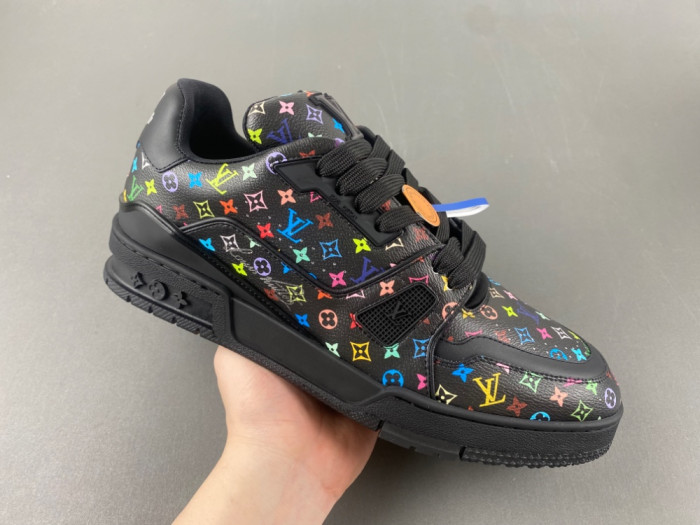 L1VV TRAINER