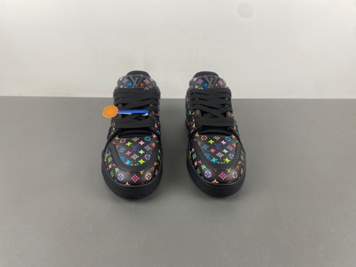 L1VV TRAINER
