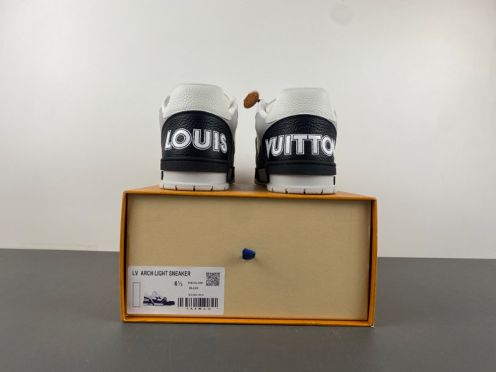 L1VV TRAINER