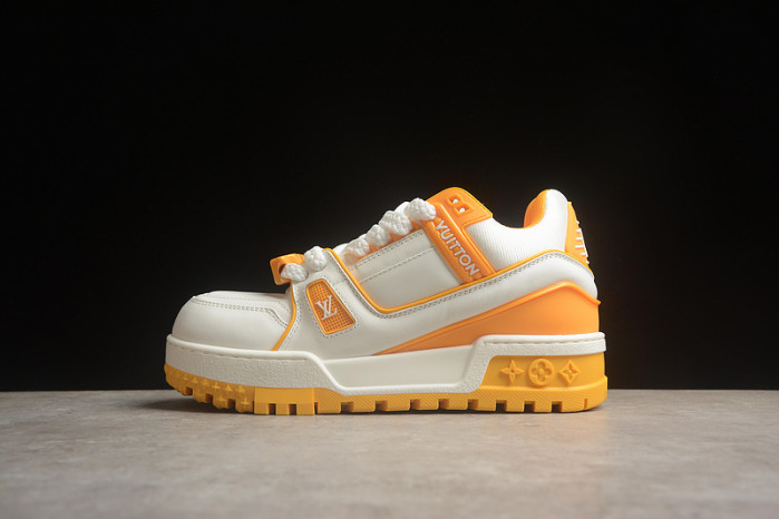 L1VV TRAINER