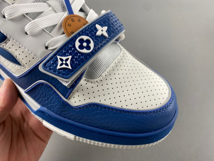 L1VV TRAINER