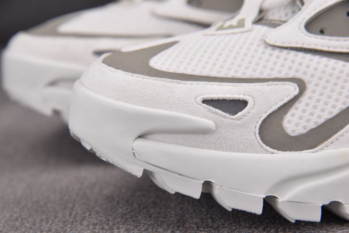 L1VV Sneakers