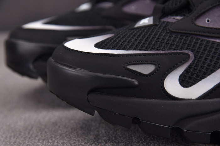 L1VV Sneakers