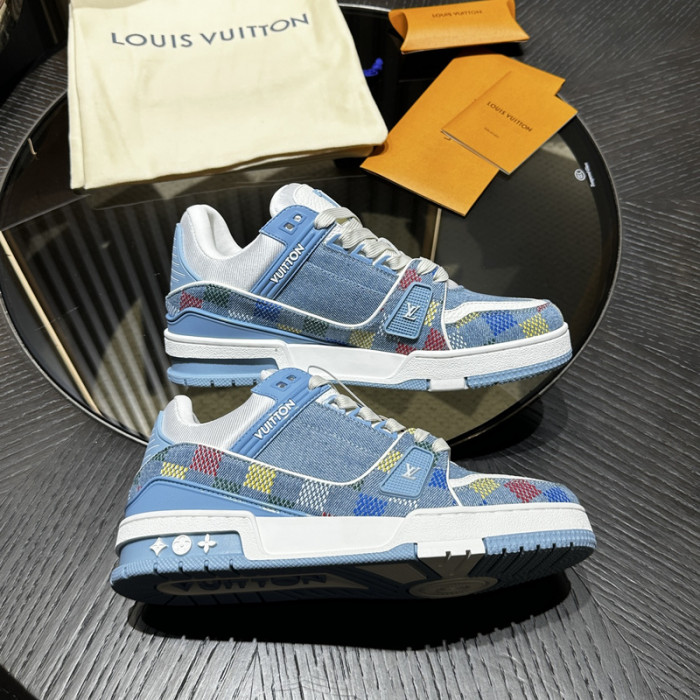 L1VV TRAINER