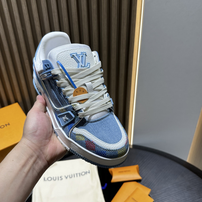 L1VV TRAINER
