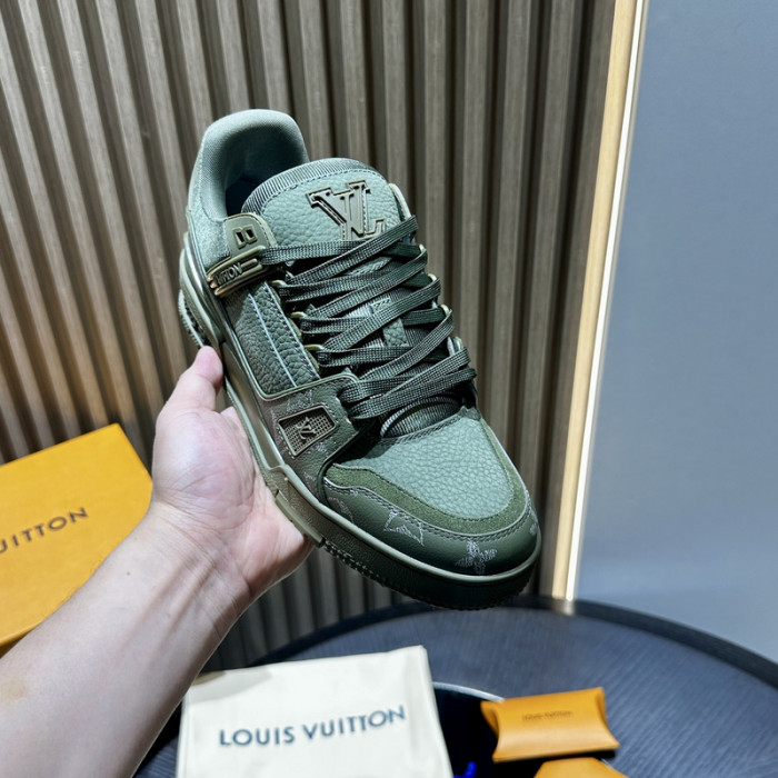 L1VV TRAINER