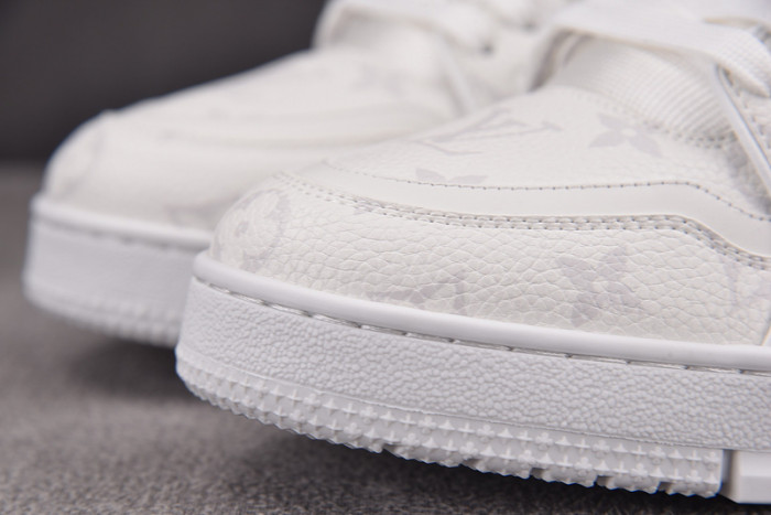 L1VV TRAINER