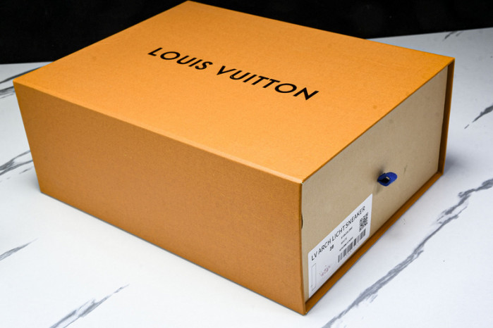 L1VV TRAINER