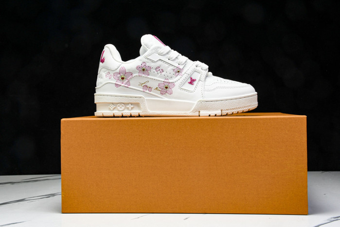 L1VV TRAINER