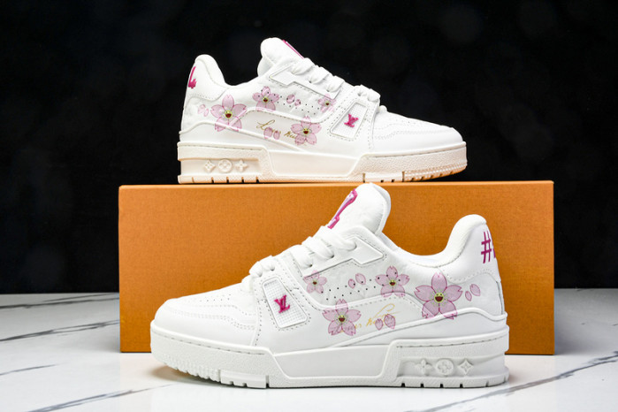 L1VV TRAINER