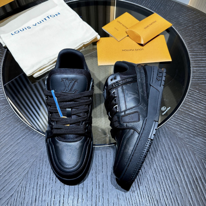 L1VV TRAINER