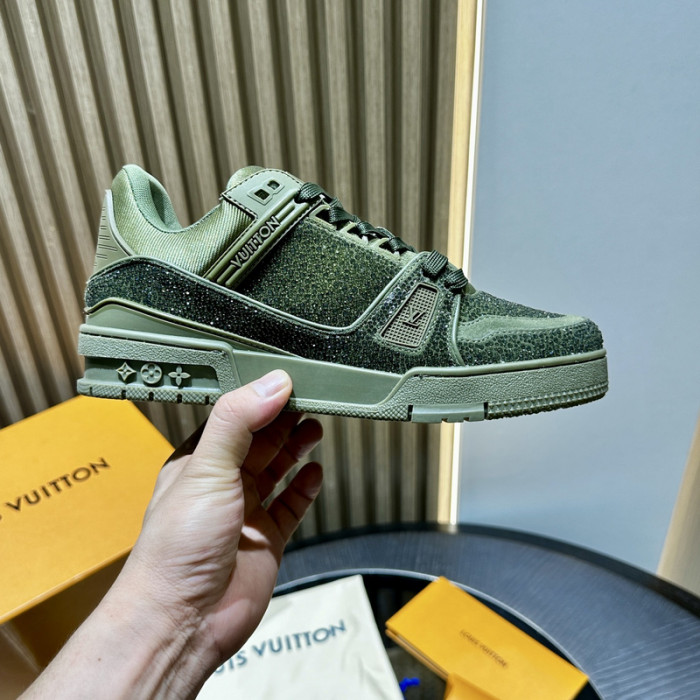 L1VV TRAINER