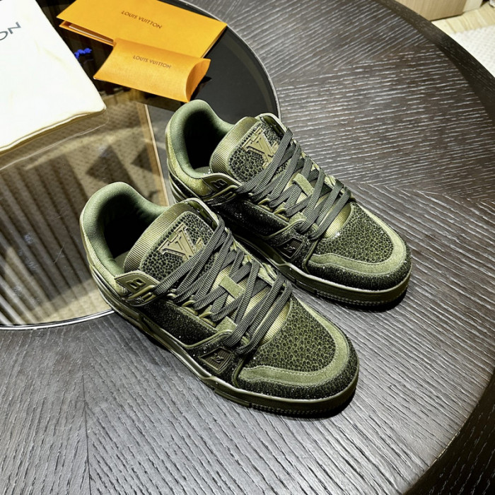 L1VV TRAINER