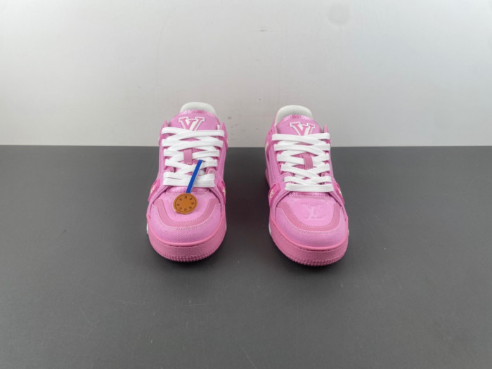 L1VV TRAINER