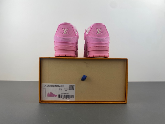 L1VV TRAINER