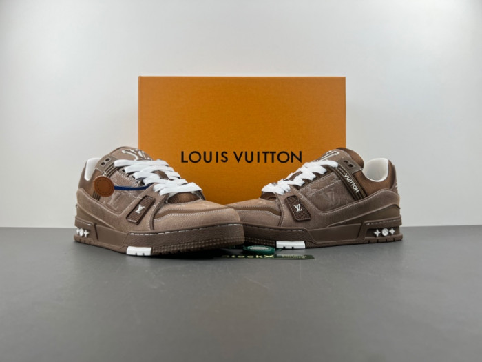 L1VV TRAINER