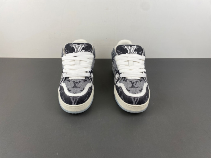 L1VV TRAINER