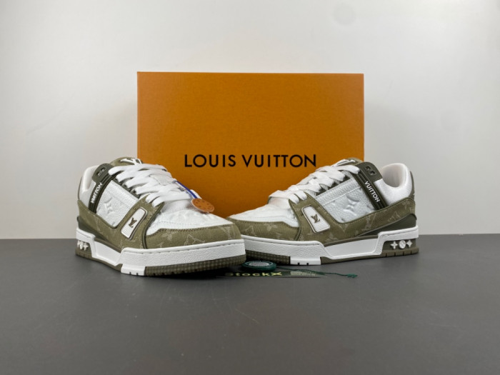 L1VV TRAINER