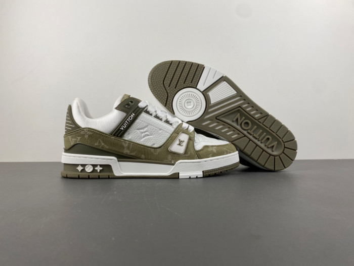 L1VV TRAINER