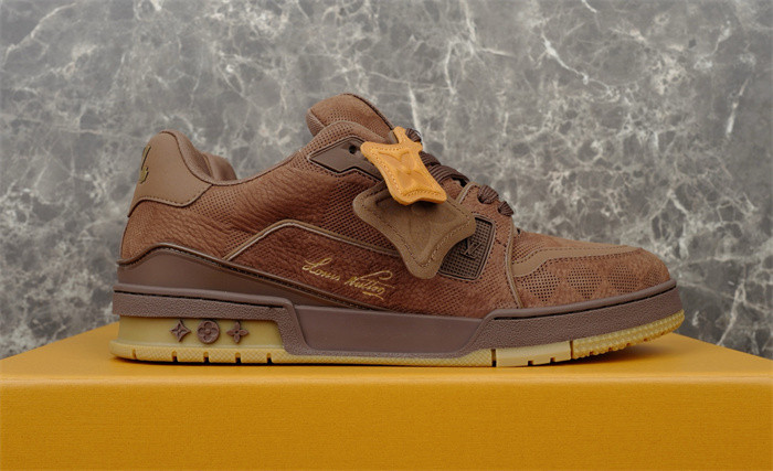 L1VV TRAINER